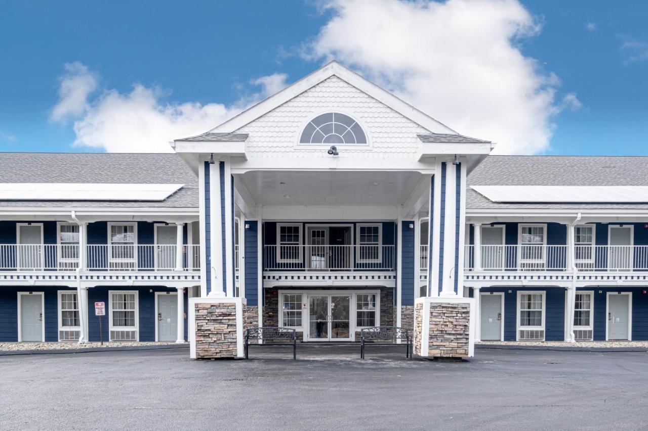 Hilltop Inn & Suites, Near Foxwoods Casino North Stonington Exterior foto
