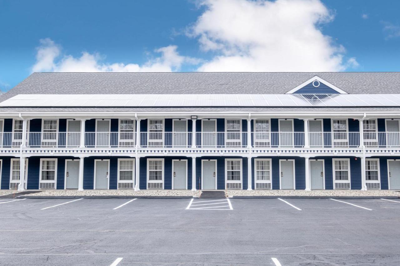 Hilltop Inn & Suites, Near Foxwoods Casino North Stonington Exterior foto