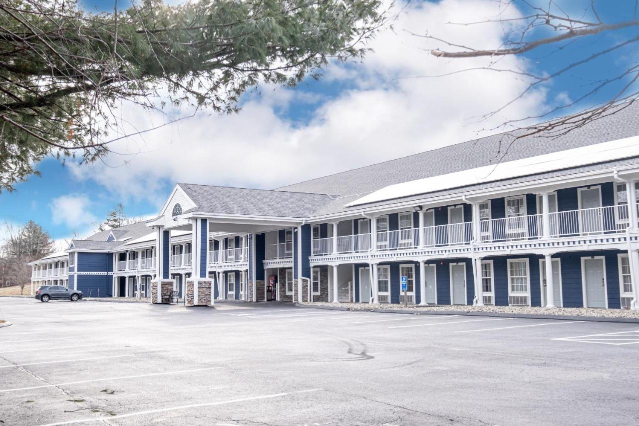 Hilltop Inn & Suites, Near Foxwoods Casino North Stonington Exterior foto